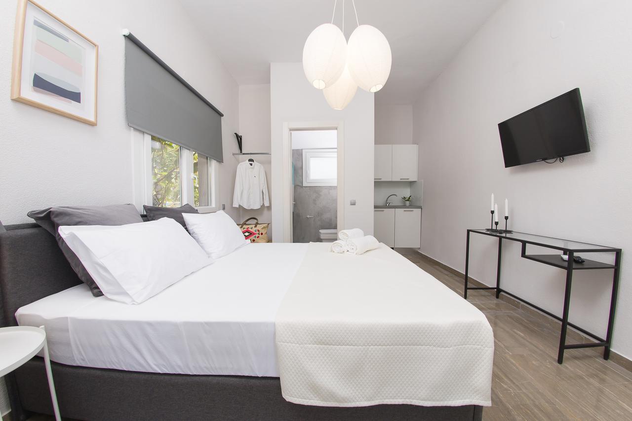 Palio Grey Apartments Палеон-Цифликион Экстерьер фото