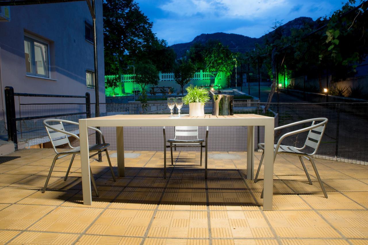 Palio Grey Apartments Палеон-Цифликион Экстерьер фото