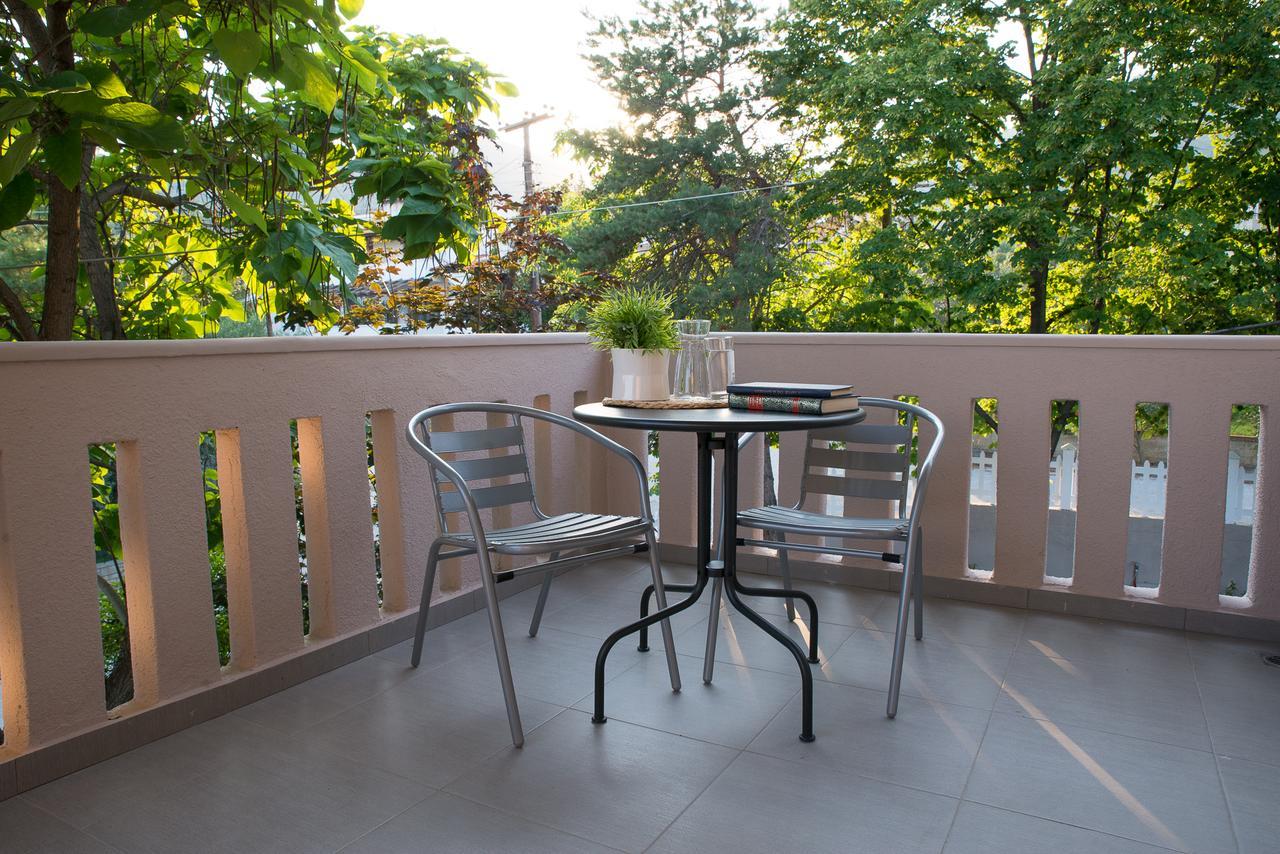 Palio Grey Apartments Палеон-Цифликион Экстерьер фото